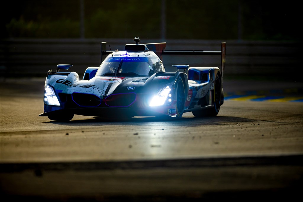 Skuffet Kevin Magnussen udgik fra årets Le Mans.
(Foto: BMW M Motorsport)